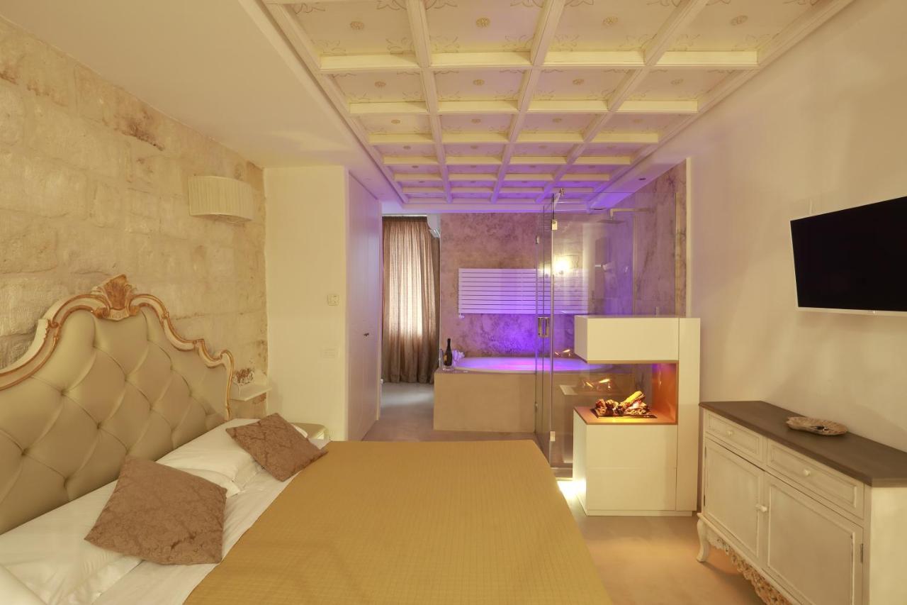 Palazzo Stapane Home Suite 9 - Luxury Living Monopoli Eksteriør billede