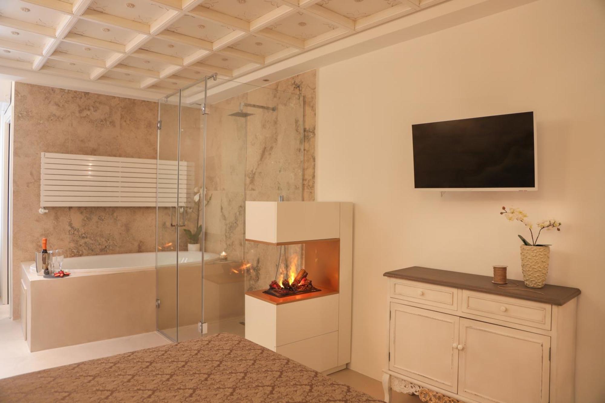 Palazzo Stapane Home Suite 9 - Luxury Living Monopoli Eksteriør billede